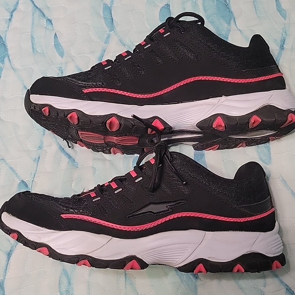 Avia Women's Black Sneakers with Pink Highlights Size 9.5